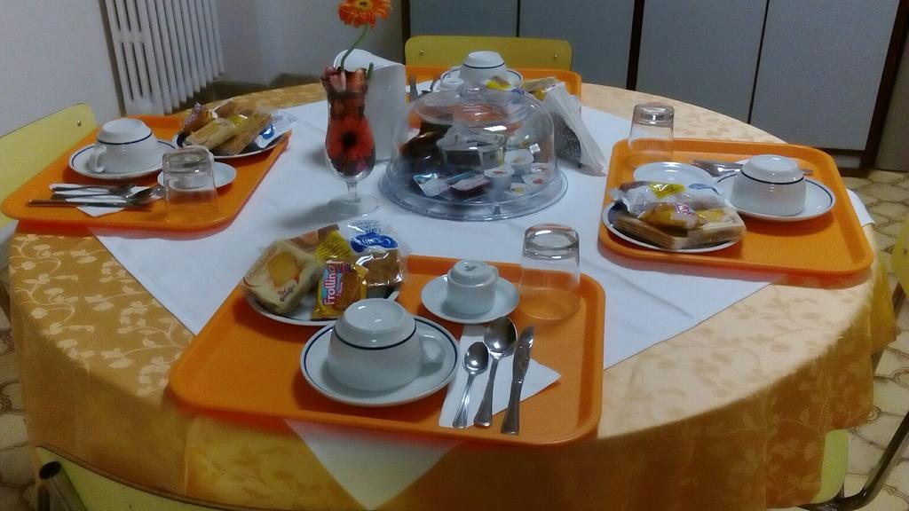 로마 Casa Per Ferie Cardinal G. Guarino B&B 외부 사진